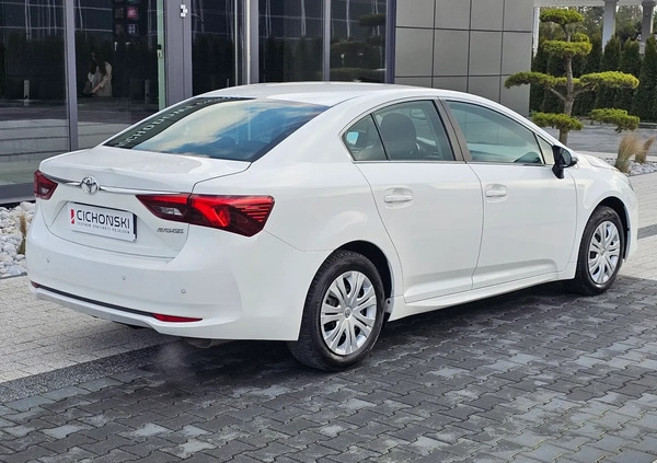 Toyota Avensis cena 39900 przebieg: 227316, rok produkcji 2018 z Strzelin małe 742